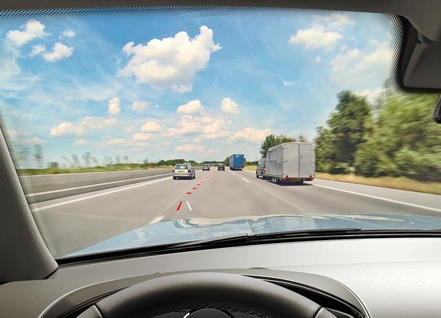 新手开车上路注意事项_新手怎么开车_新手开车系列大全