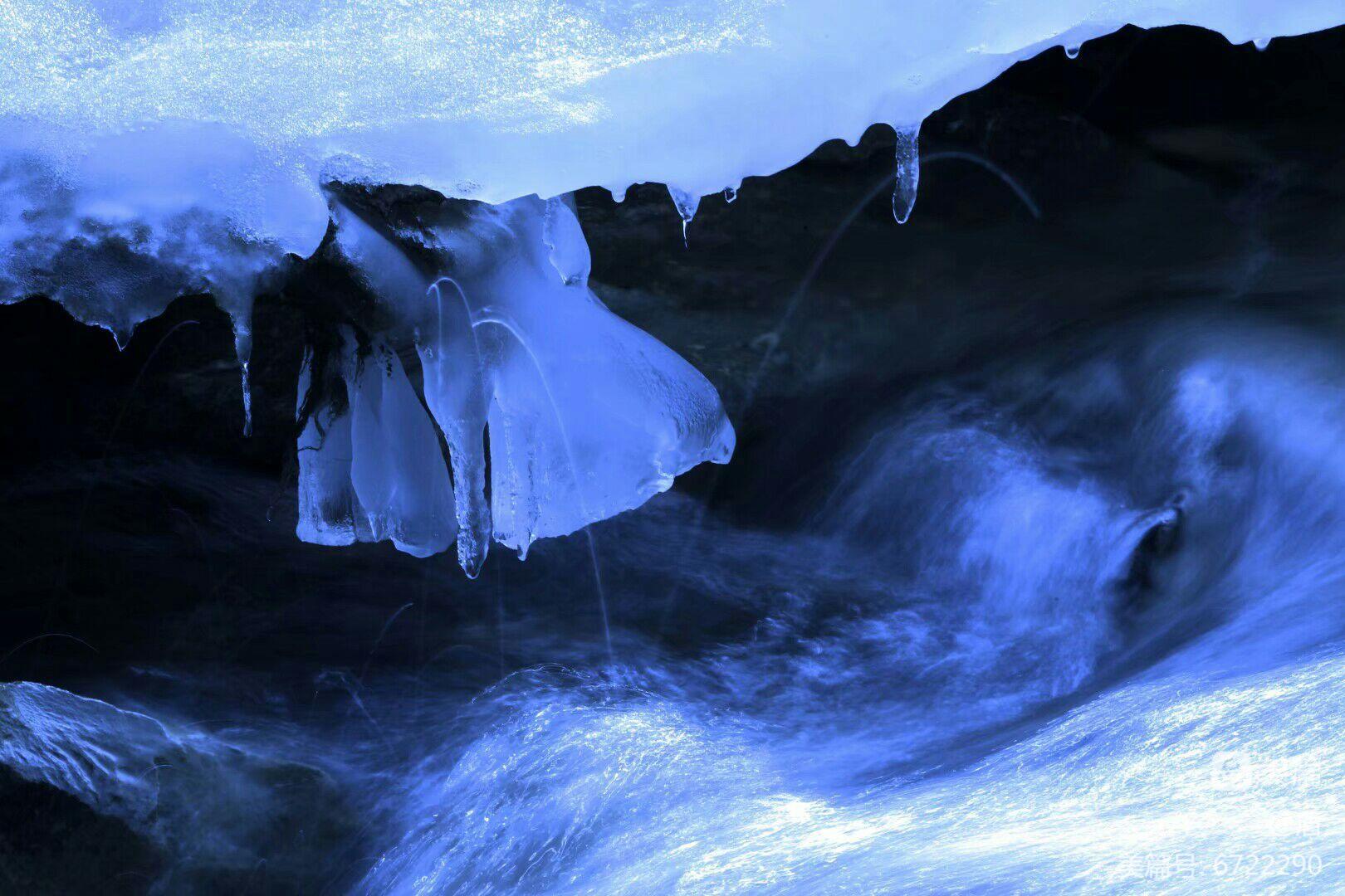 冰岩怪片尾曲：心灵震撼的冰与岩