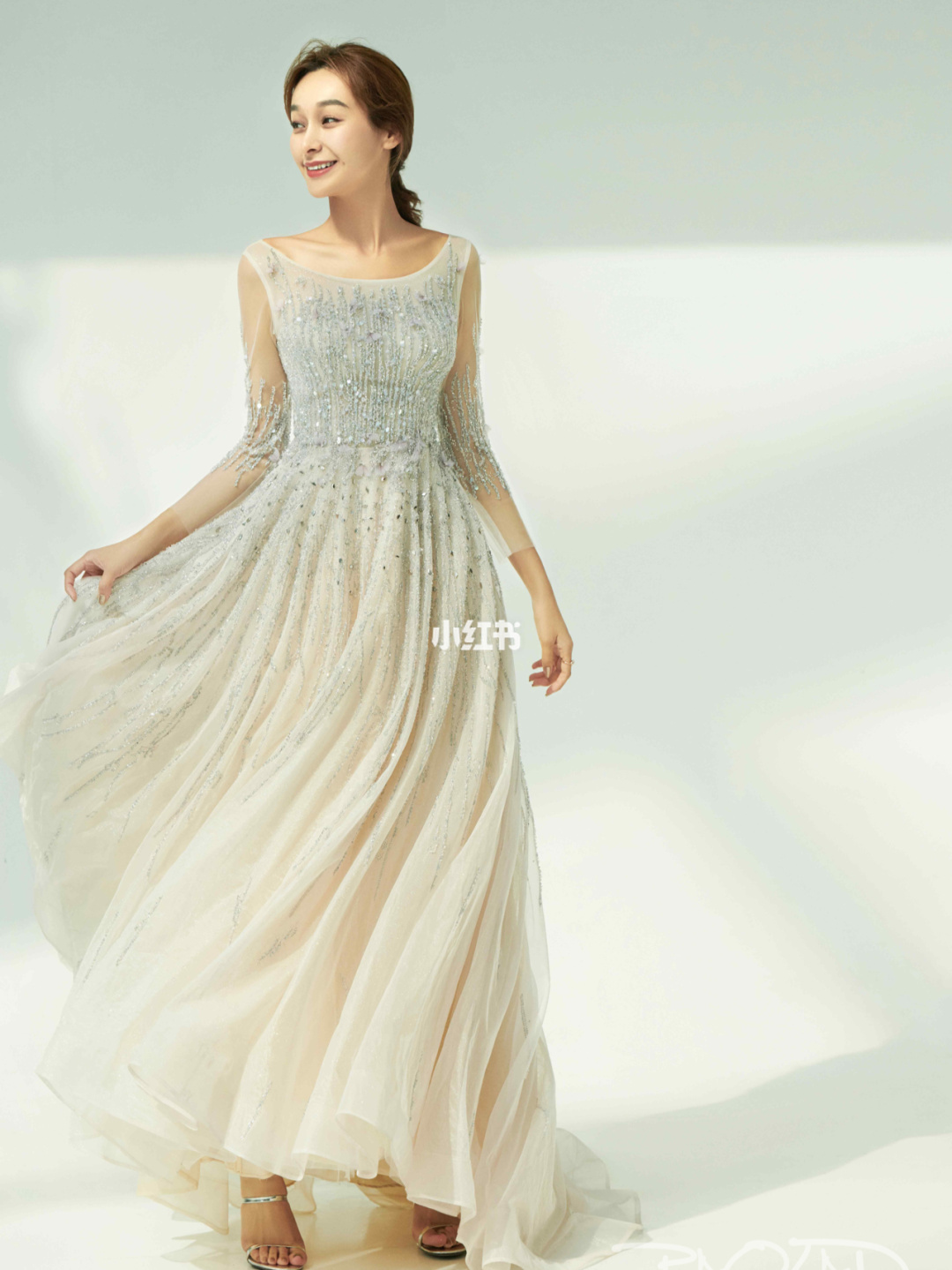 美丽新娘装 | 时尚婚纱设计师打造每套精心款式