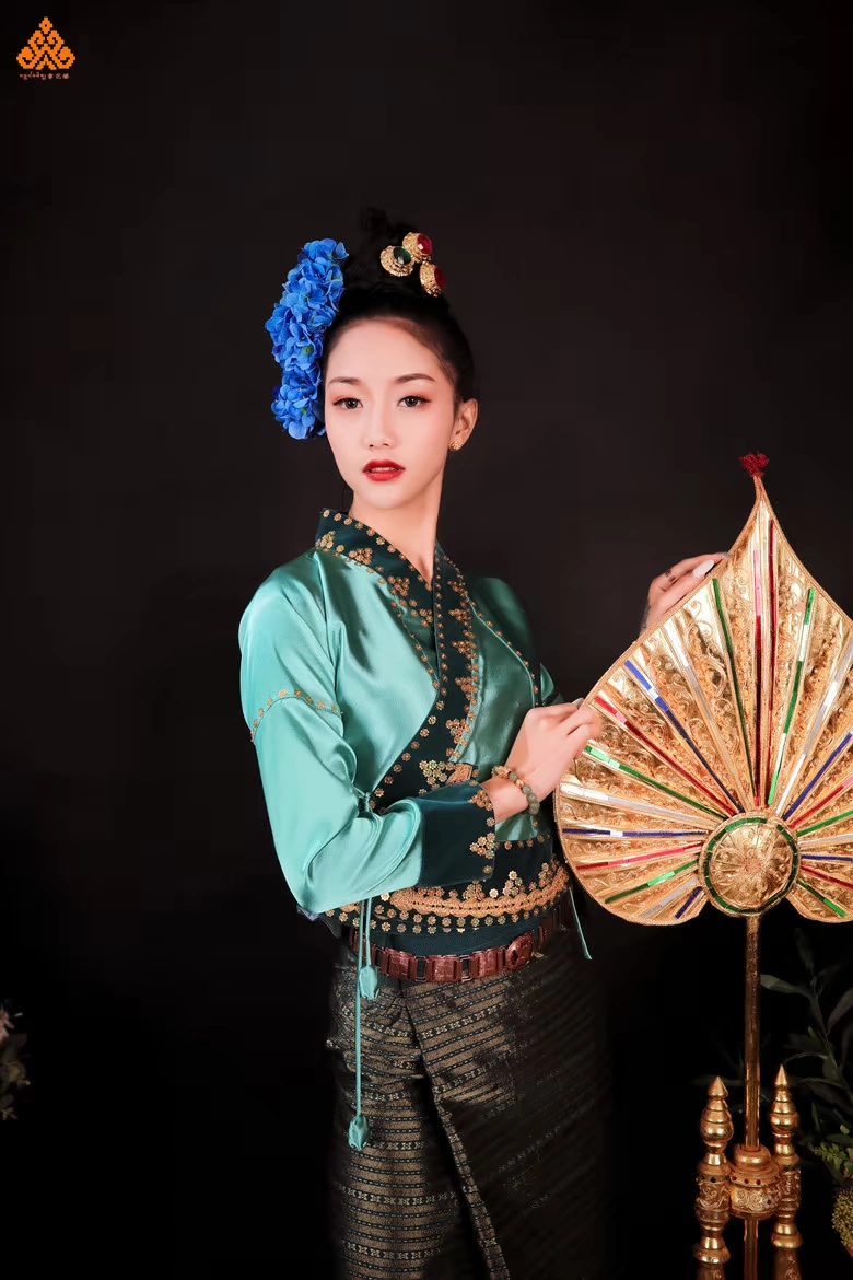 傣族图片卡通_西双版纳傣族图片_傣族图片