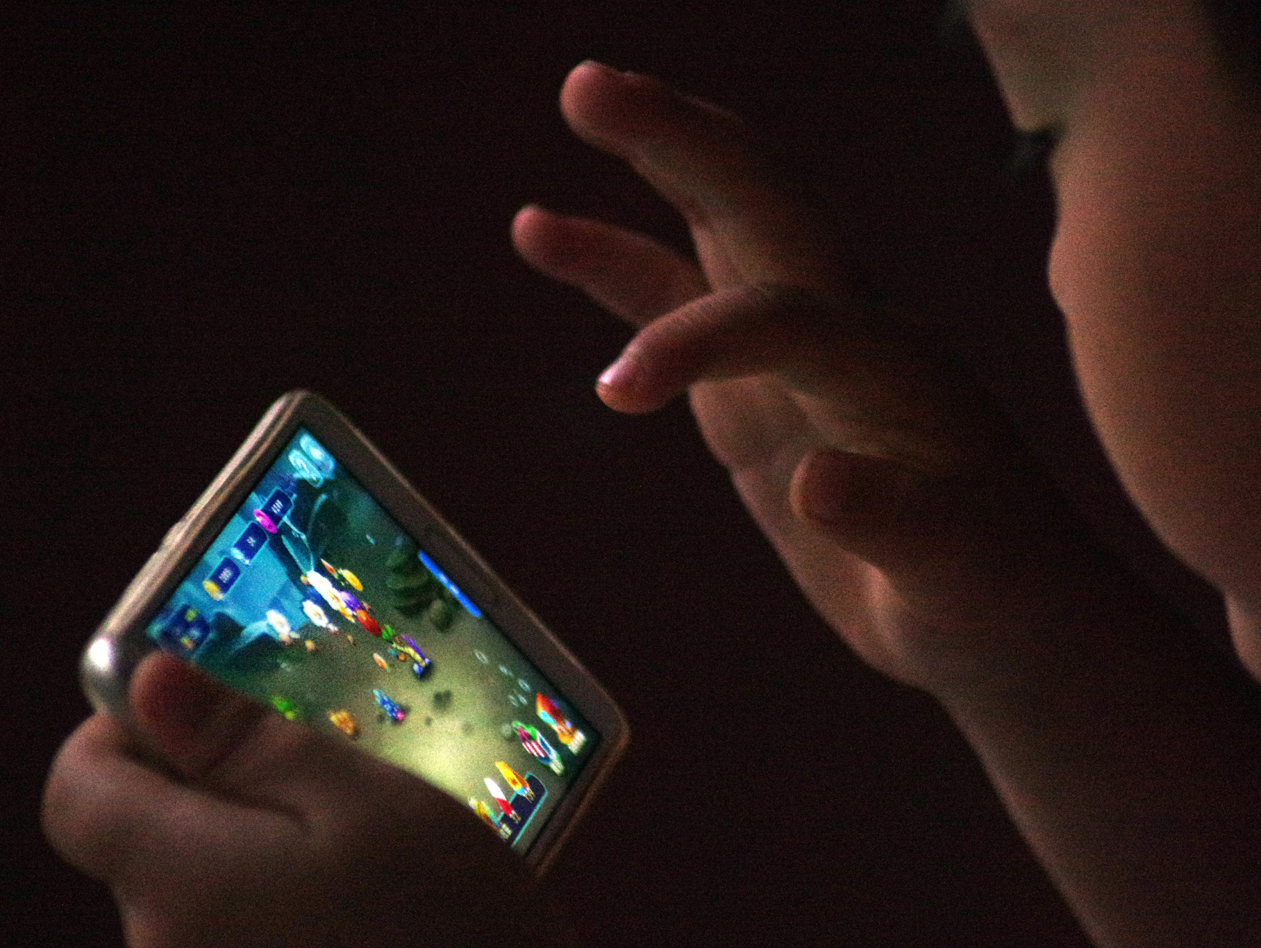 手机游戏新毒品-手机游戏：娱乐还是毒药？