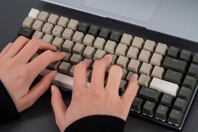 手机游戏键盘折叠_折叠键盘手机游戏怎么玩_折叠键盘手机游戏怎么用