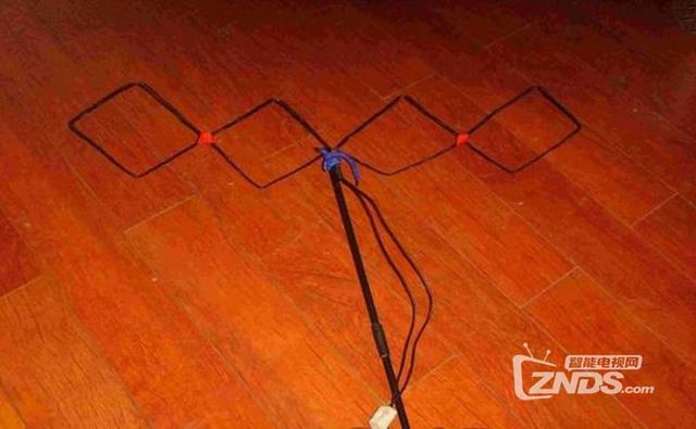 游戏电线接手机怎么接_手机游戏充电线_手机游戏接电线游戏
