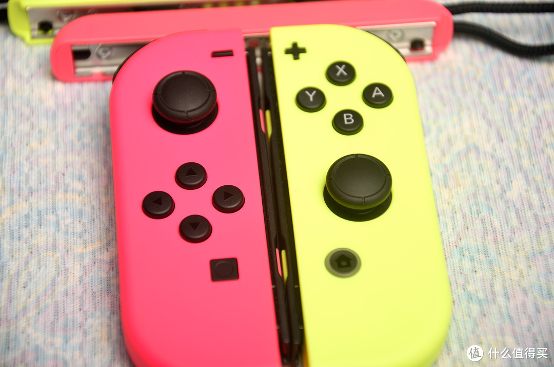 手机游戏joycon-Joy-Con：游戏时光的延伸，带来独