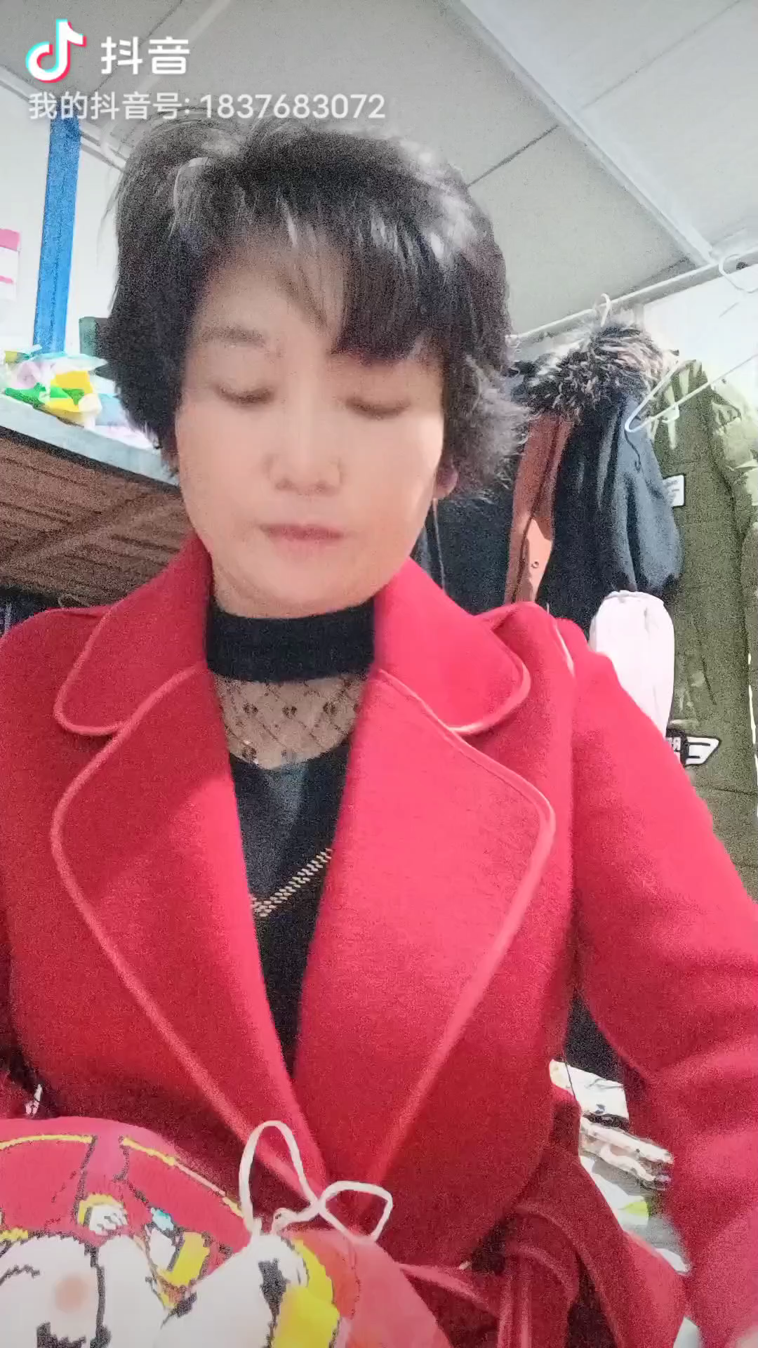手机平台游戏-手机游戏：我的快乐源泉与抓狂时刻