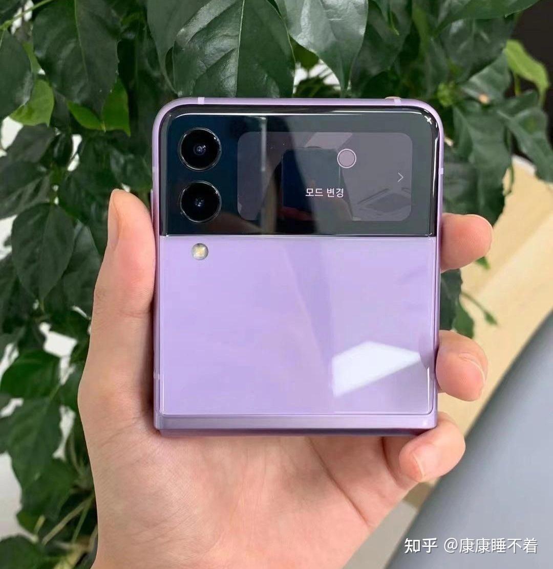 折叠手机打游戏分屏软件_折叠分屏软件打手机游戏能用吗_折叠屏怎么打游戏