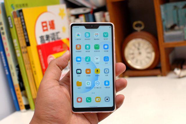 中年儿童手机游戏：压力释放与沉迷困扰的双重体验