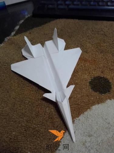 找一款3D折纸手机游戏-纸翼飞翔：令人沉迷的 3D 折纸手机