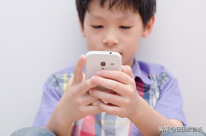 能查玩过手机游戏孩子吗_手机能查孩子玩过的游戏吗_孩子用手机玩游戏怎么可以查到