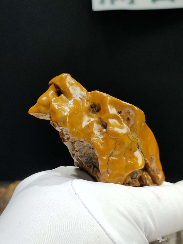 一块名叫明石的石头，虽普通却有不平凡的魅力，它在等待什么？