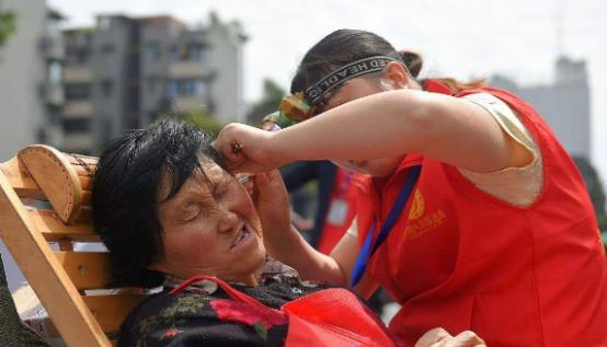掏耳朵解压游戏_掏耳朵游戏叫什么名字_手机掏耳朵游戏