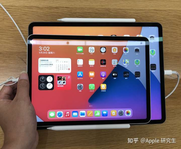 iphone大小尺寸_苹果11和13尺寸大小一样吗_苹果的尺寸大小